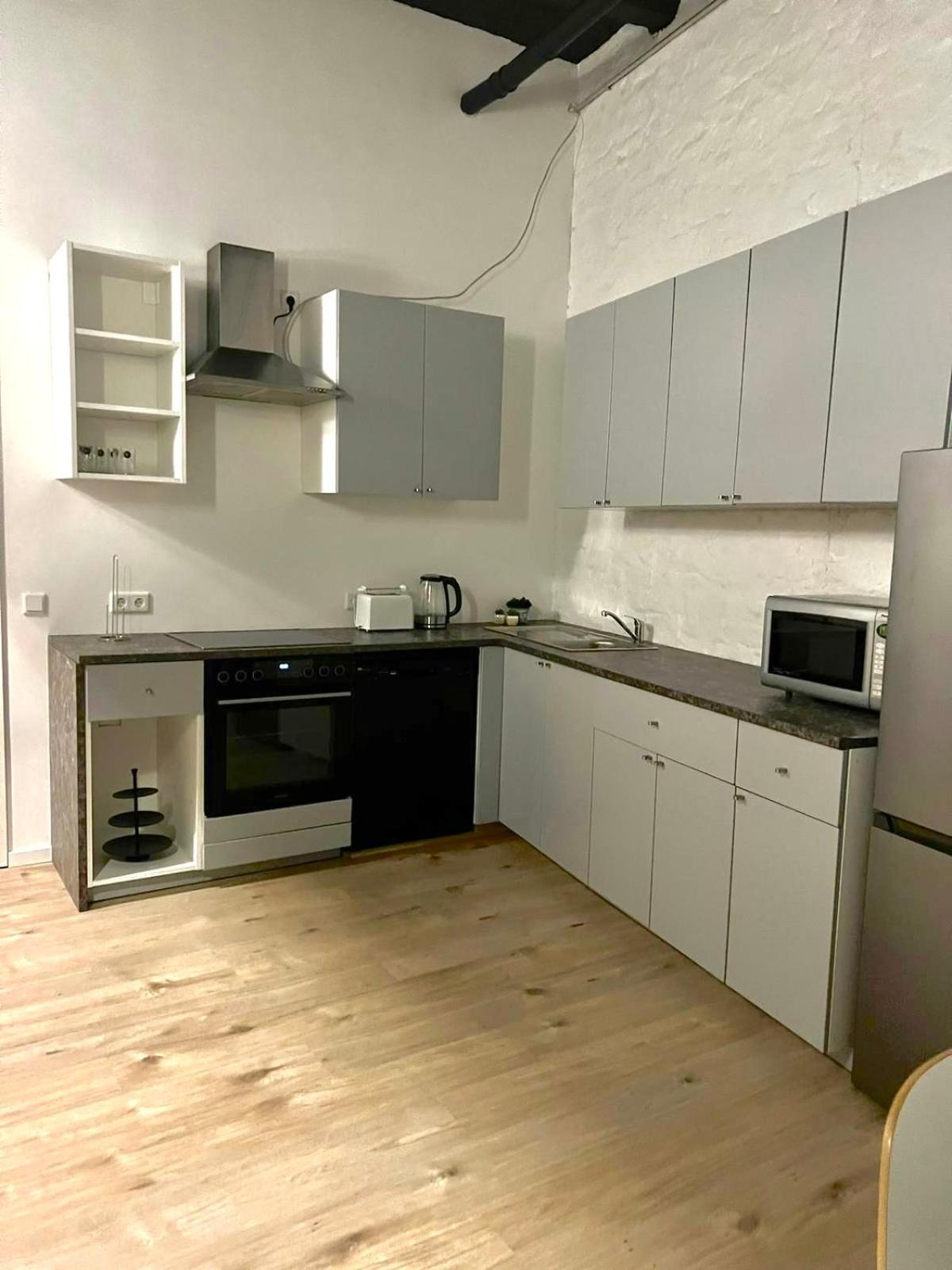Heaven Homes - Doppelzimmer Mit Eigenem Bad ดุสเซลดอร์ฟ ภายนอก รูปภาพ