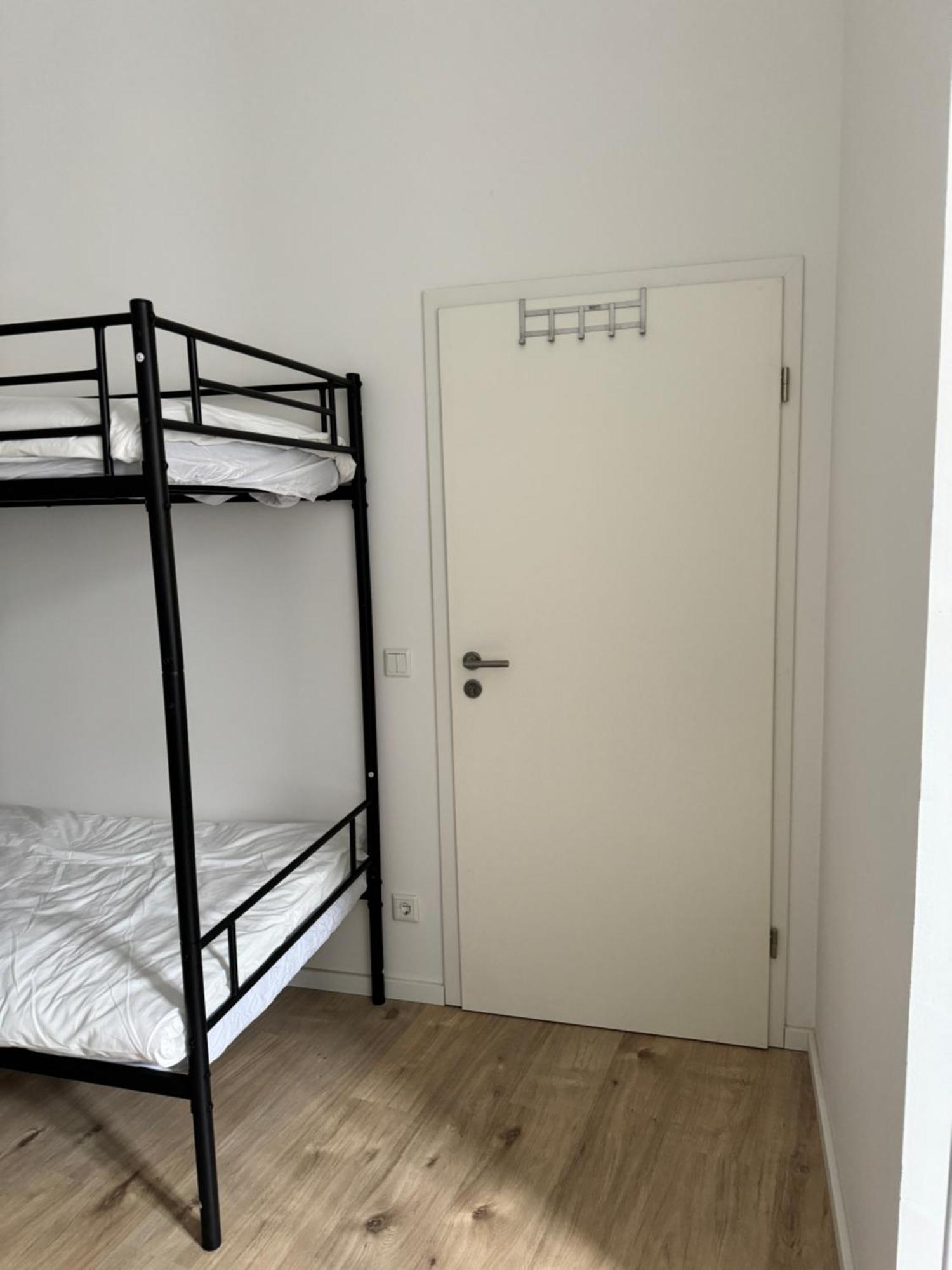 Heaven Homes - Doppelzimmer Mit Eigenem Bad ดุสเซลดอร์ฟ ภายนอก รูปภาพ