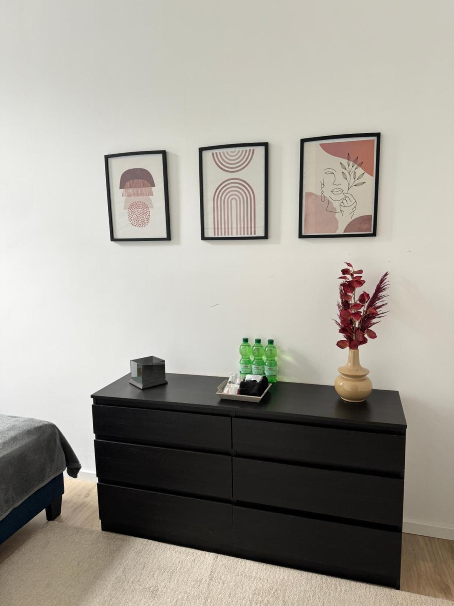 Heaven Homes - Doppelzimmer Mit Eigenem Bad ดุสเซลดอร์ฟ ภายนอก รูปภาพ