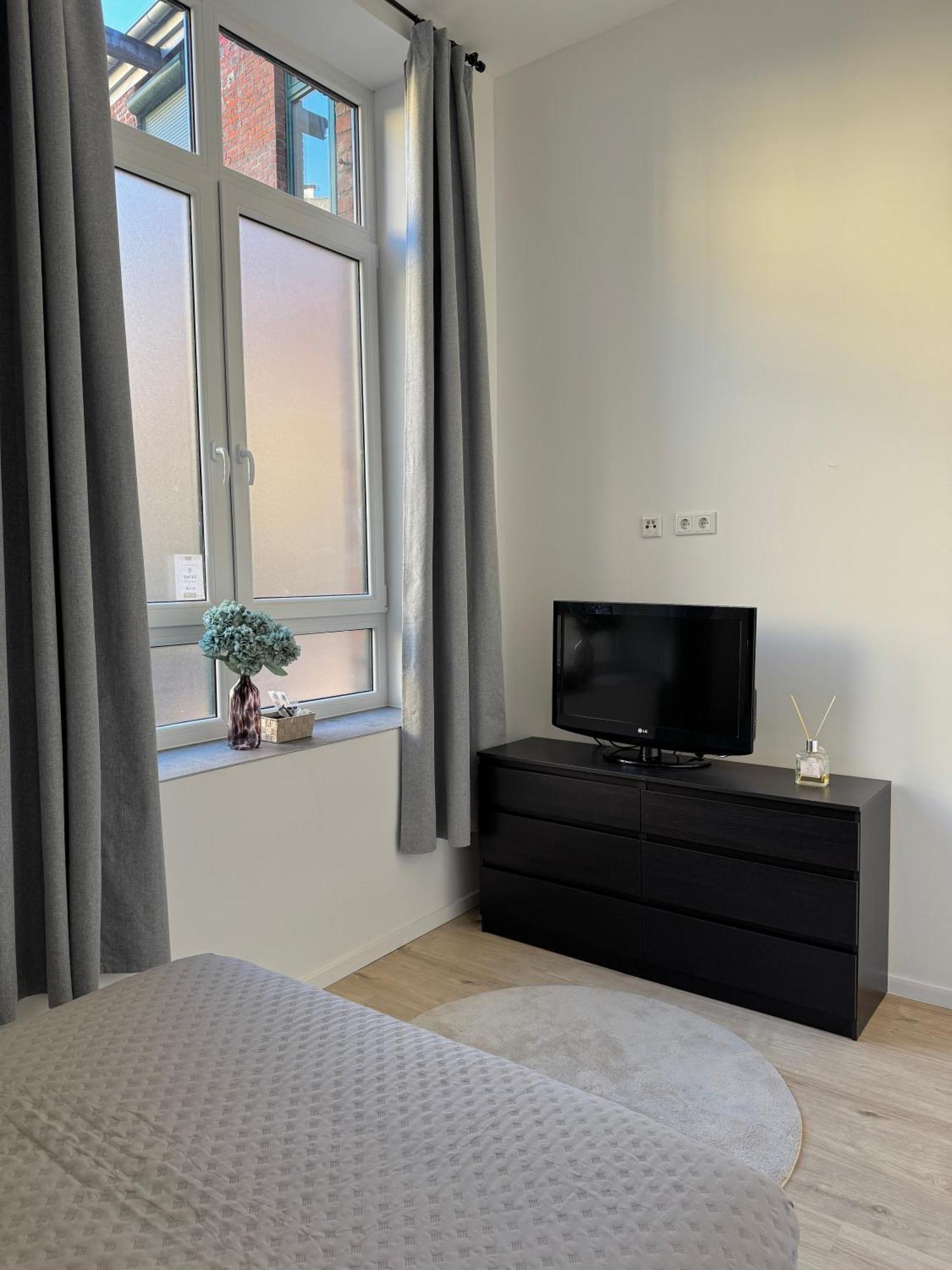 Heaven Homes - Doppelzimmer Mit Eigenem Bad ดุสเซลดอร์ฟ ภายนอก รูปภาพ