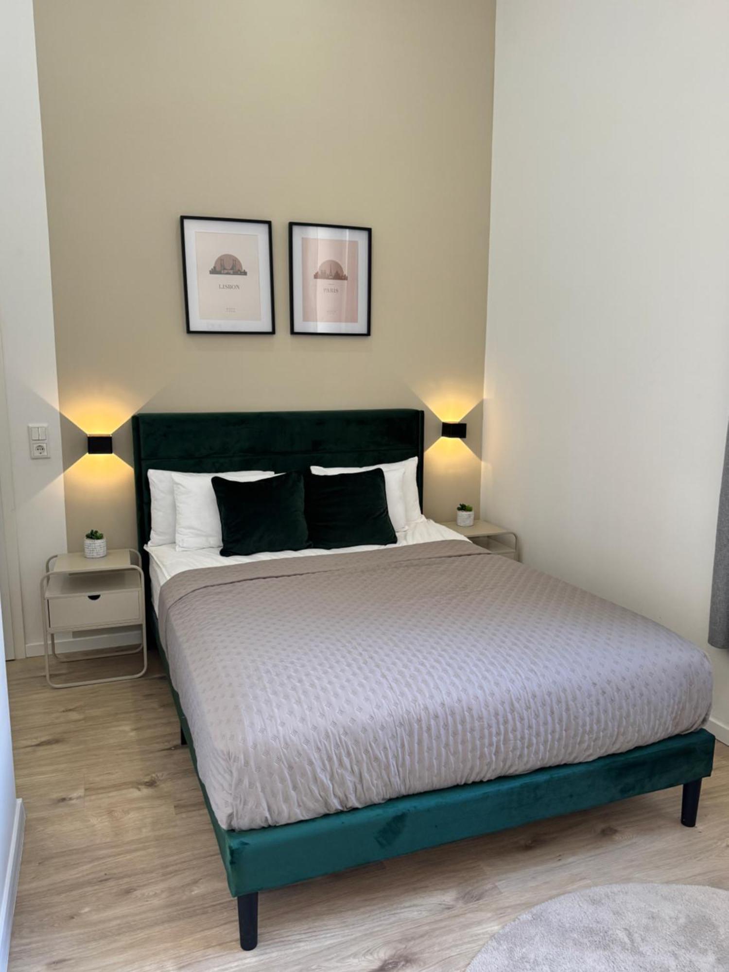 Heaven Homes - Doppelzimmer Mit Eigenem Bad ดุสเซลดอร์ฟ ภายนอก รูปภาพ